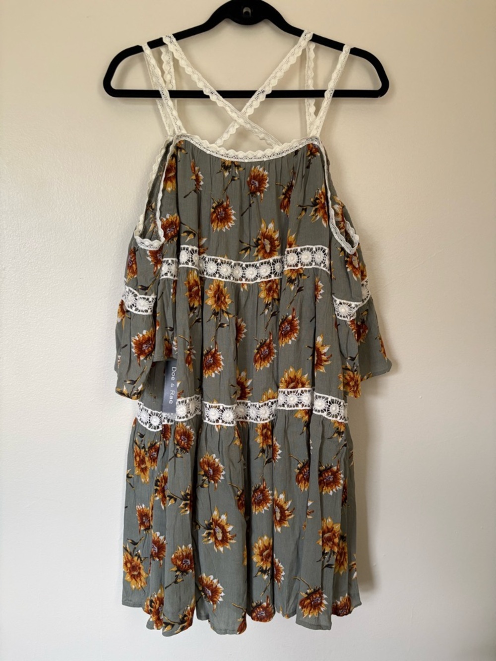 Doe & Rae Sage Green Sunflower Lace Sundress Size Small NWT - Picture 12 of 16